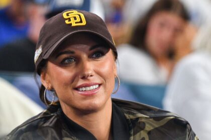 Mantan bintang USWNT Alex Morgan mengumumkan kelahiran anak kedua.