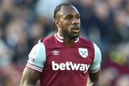 Michail Antonio: Penyerang West Ham berjanji akan kembali ke sepak bola setelah kecelakaan mobil