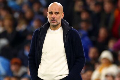 Pep Guardiola tertawa menanggapi Fabio Capello yang menyebutnya 'arogan'