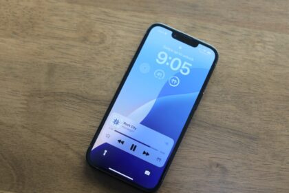 Review Apple iPhone 16e: Sebuah chip A18 dan Kecerdasan Apple seharga $599