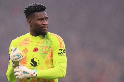 André Onana dari Man United dikeluarkan dari pertandingan melawan Newcastle - sumber