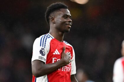 Bukayo Saka tidak terburu-buru untuk menandatangani kontrak baru dengan Arsenal mengungkapkan impian Ballon d'Or
