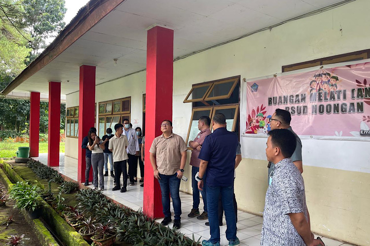 Nick Lomban Pimpin Pansus LKPJ Kunjungan ke RS Noongan, Dapati Insfrastruktur Memprihatinkan 11 Nick Lomban Pimpin Pansus LKPJ Kunjungan ke RS Noongan, Dapati Insfrastruktur Memprihatinkan