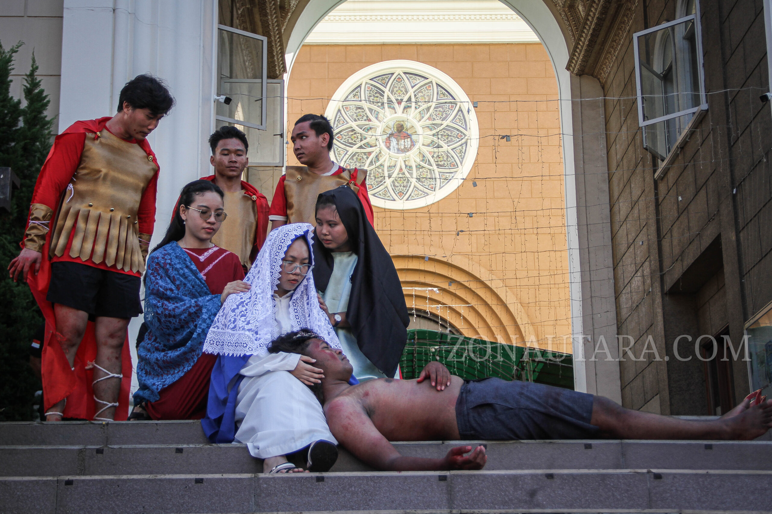 FOTO: Visualisasi prosesi via dolorosa di Manado