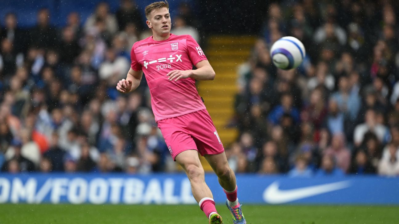 Rumor transfer, berita: Chelsea membidik kepindahan musim panas untuk Delap