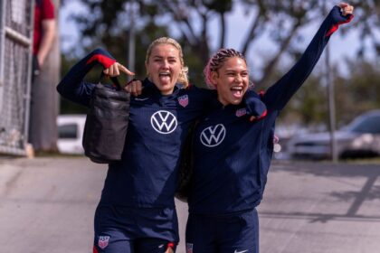 Tim nasional sepak bola wanita Amerika Serikat (USWNT) sangat senang untuk menyambut kembali Trinity Rodman yang sangat unik.