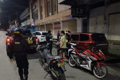 Pendekatan persuasif, polisi ajak anak muda di Kotamobagu sadar ketertiban