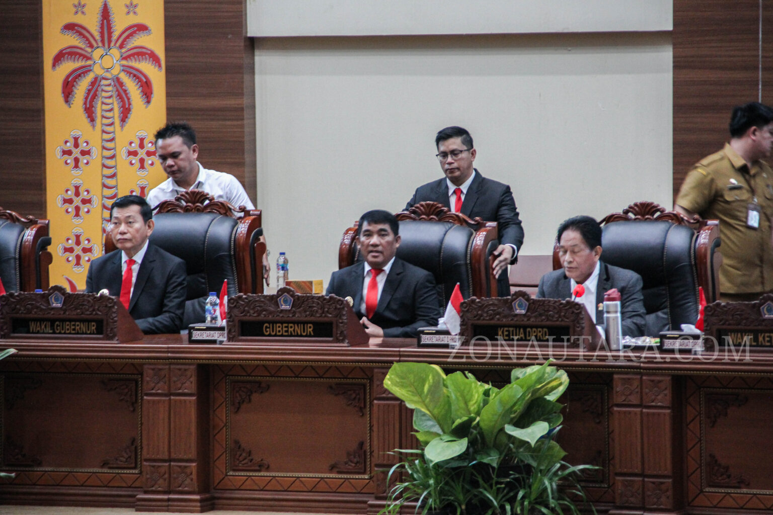 DPRD Sulut serahkan rekomendasi LKPj, Gubernur dan Wagub dampingi proses evaluasi