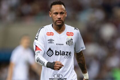 Neymar akan membuat keputusan tentang masa depan Santos setelah 12 Juni