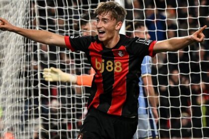 Real Madrid setuju untuk mengontrak Dean Huijsen dan dekat dengan kesepakatan Álvaro Carreras menurut sumber-sumber yang terpercaya.