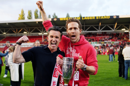 Wrexham akan bermain pertandingan persahabatan di Australia dan Selandia Baru.