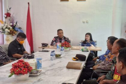 Danlanal Tahuna dan Pemerintah Sitaro bahas kerja sama strategis keamanan laut