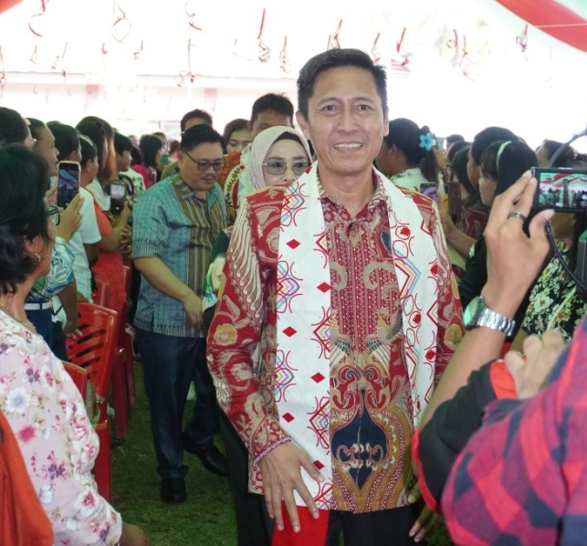 Iskandar-Deddy hadiri perayaan Kaum Ibu GMIBM: Persatuan dan keteladanan iman menggema di Modisi