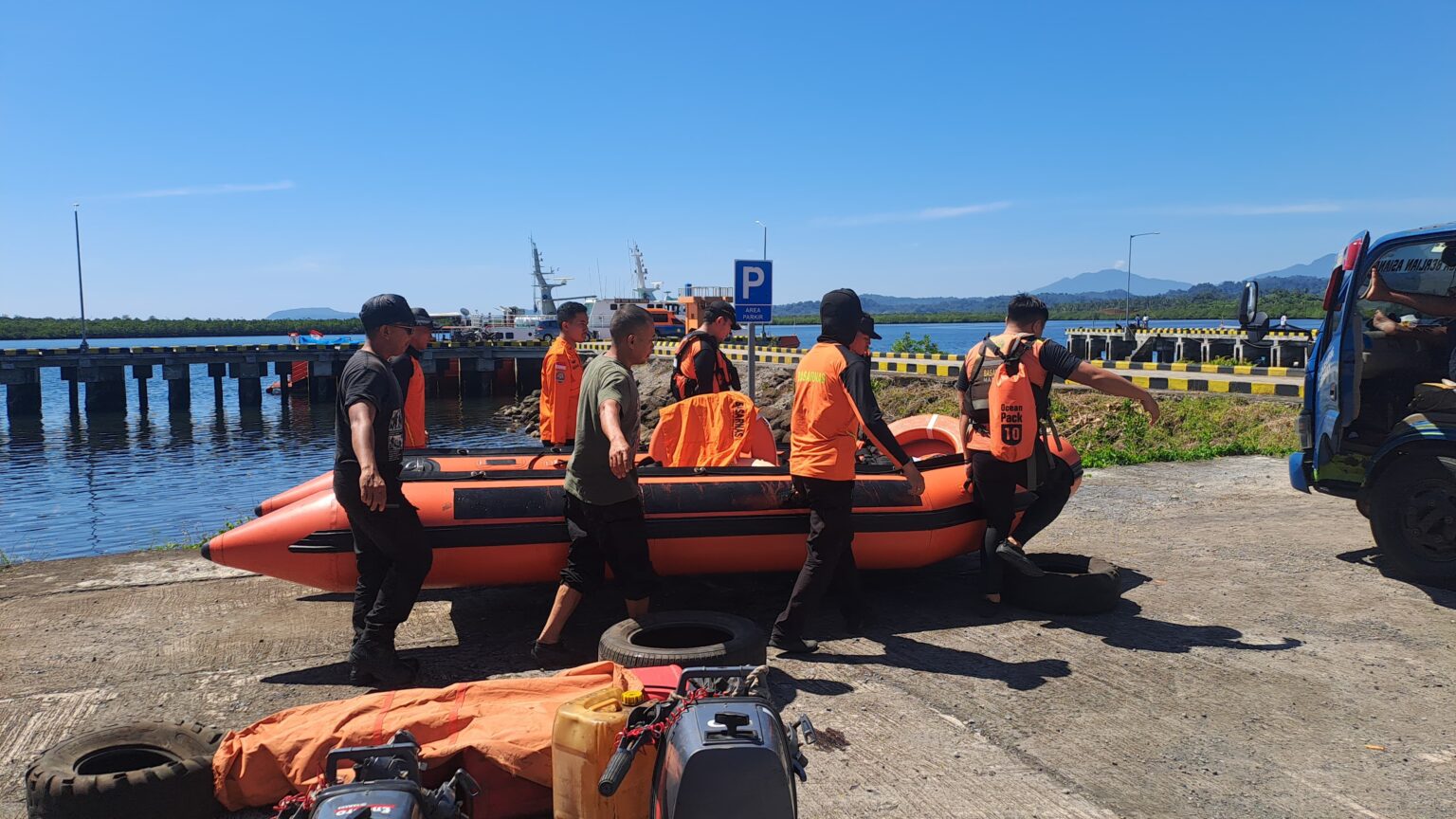 Dua orang masih hilang, pencarian korban KM Barcelona V dilanjutkan