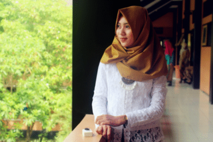 Kembali ditemukannya rasa bangga perempuan Indonesia pada kebaya