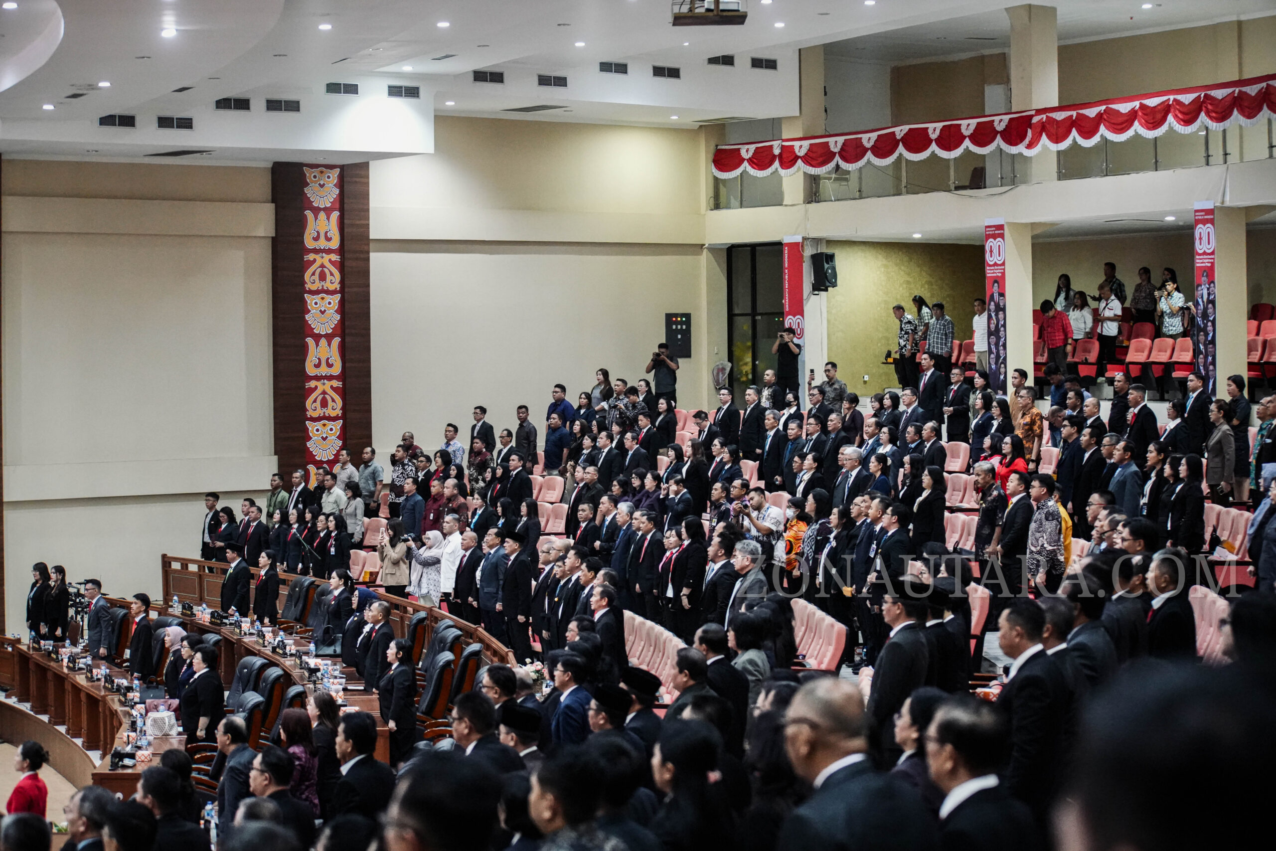 FOTO: Gubernur dan Wagub Sulut ikut saksikan Pidato Kenegaraan Presiden