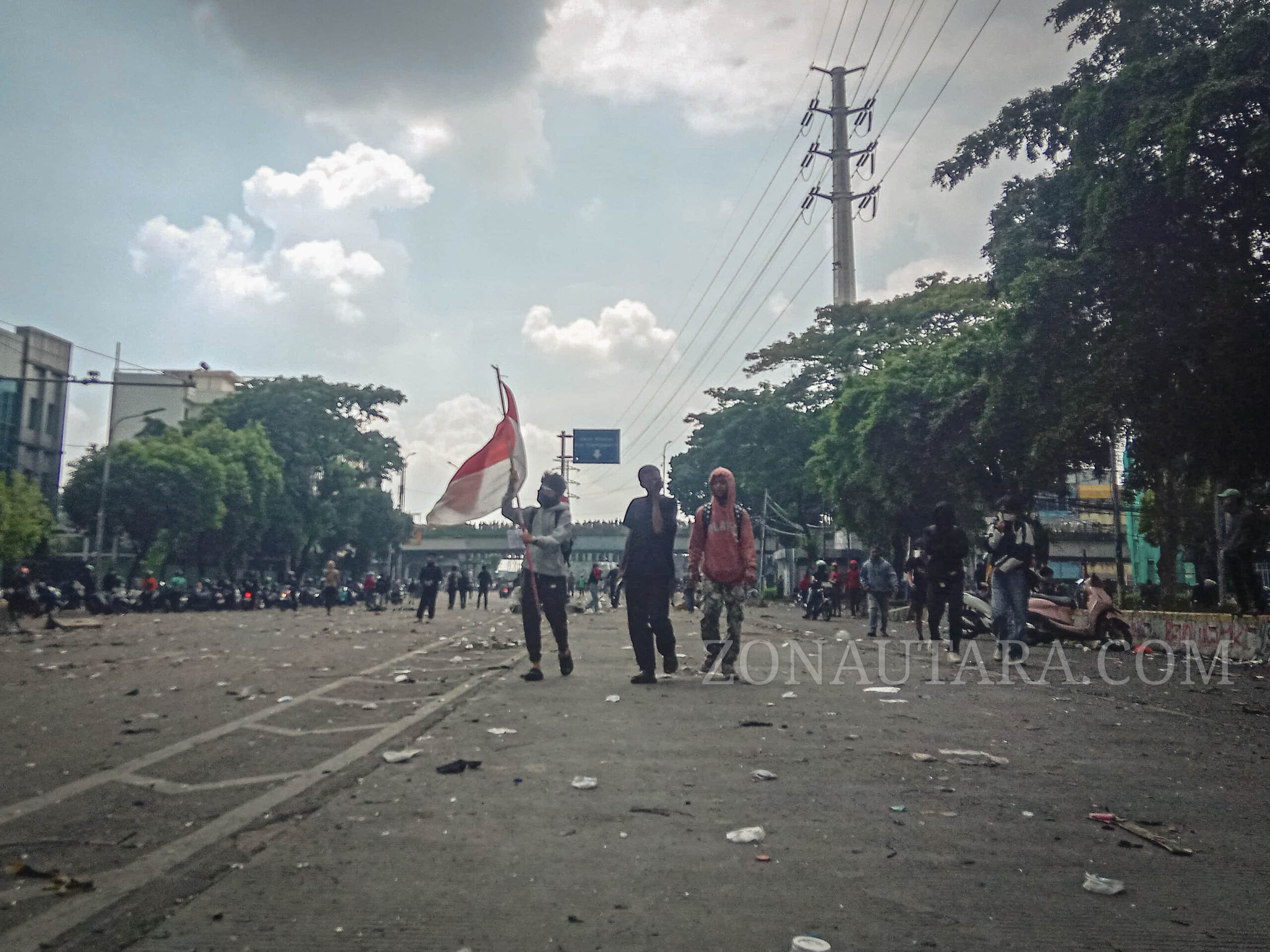 FOTO: Kondisi Jakarta usai aksi massa