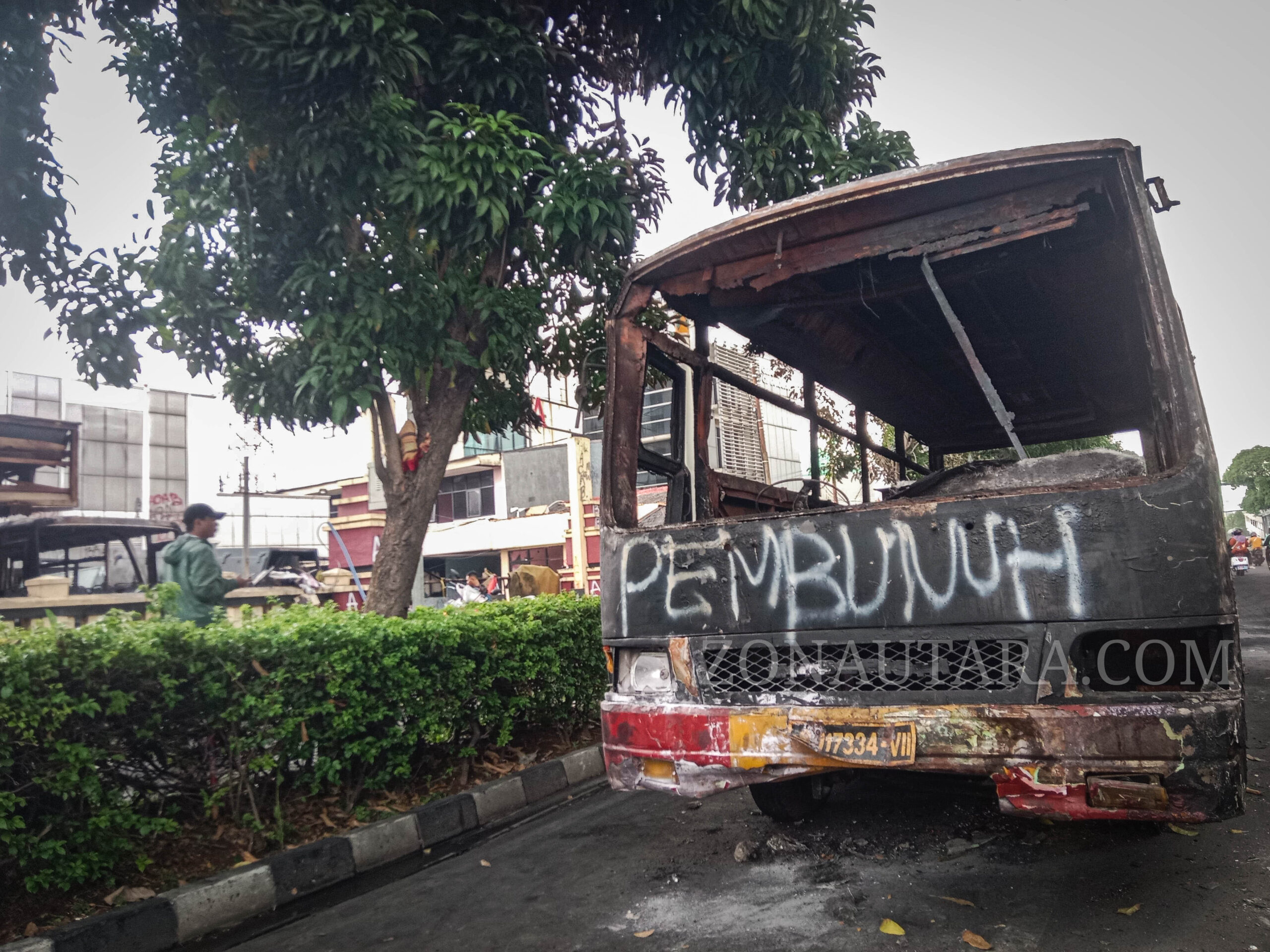 FOTO: Kondisi Jakarta usai aksi massa