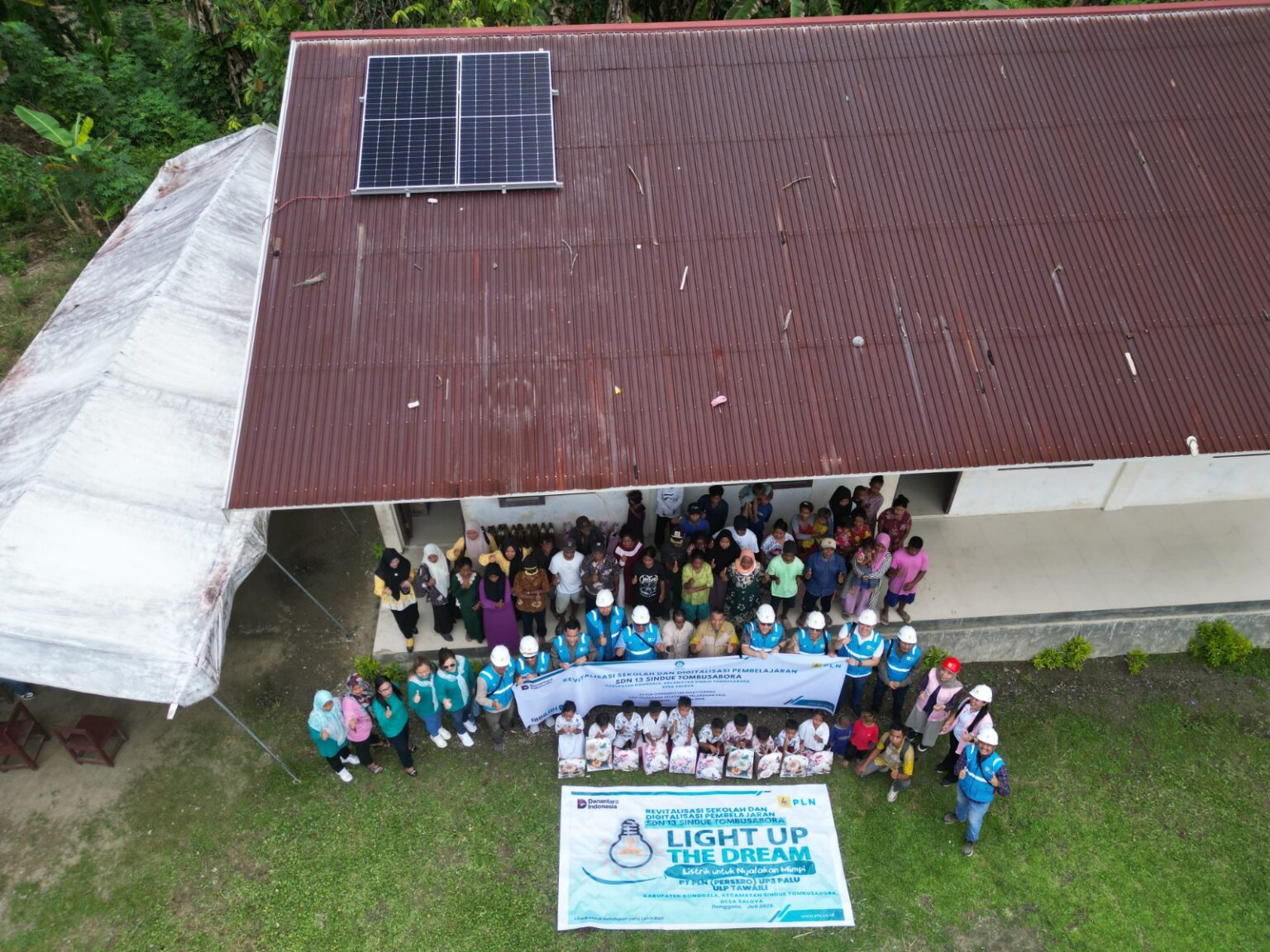 SDN 13 di Donggala ungkap rasa syukur atas inovasi SuperSun PLN