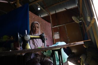 PLN pasang listrik gratis bagi 2.821 keluarga prasejahtera di seluruh Indonesia