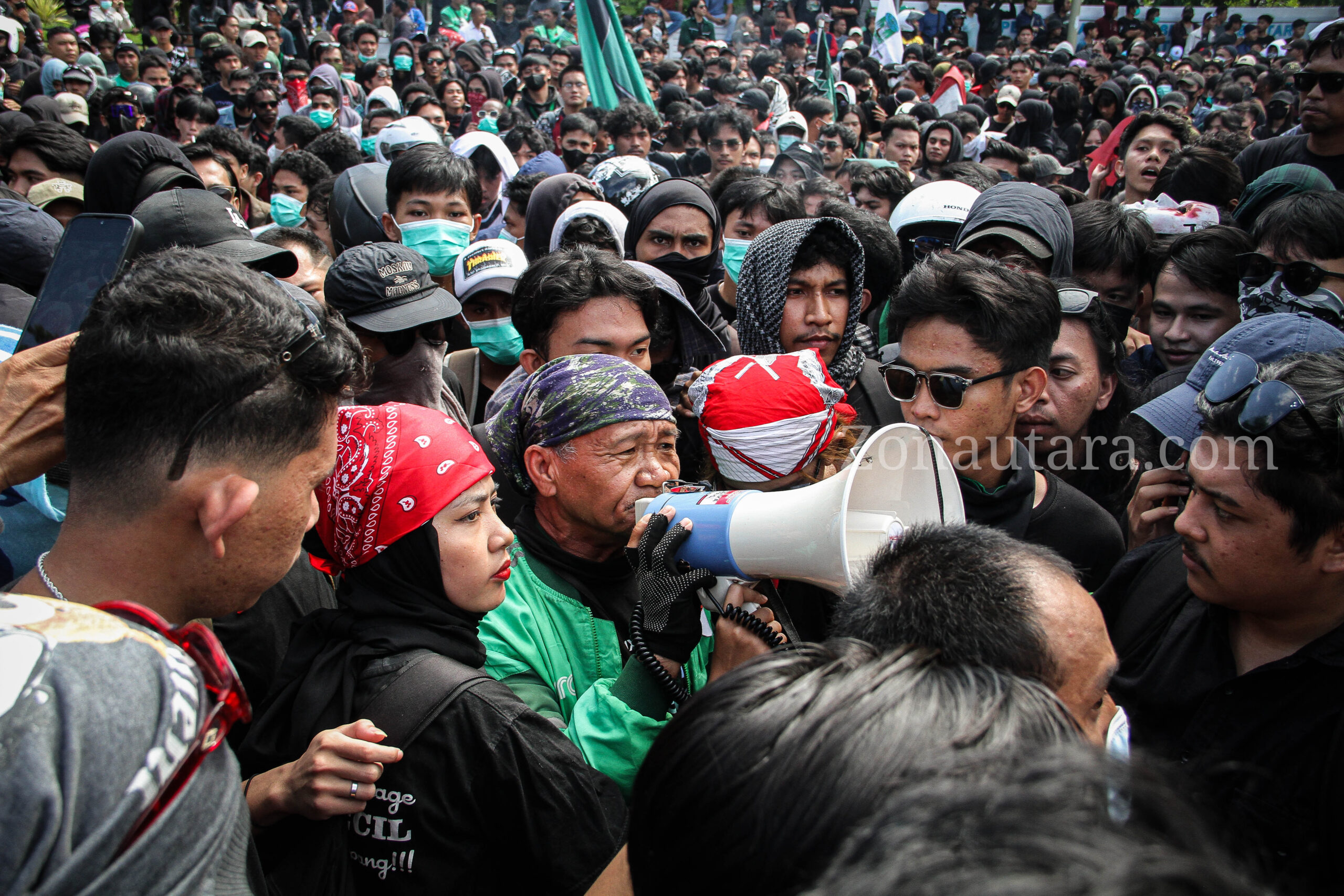 FOTO: Aksi unjuk rasa 1 September di Manado, Sulawesi Utara