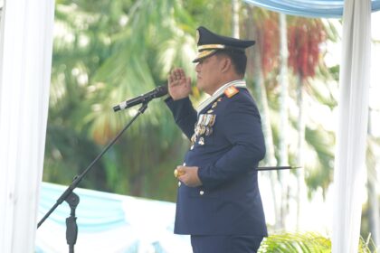 Yulius Selvanus pimpin upacara peringatan Hari Perhubungan Nasional
