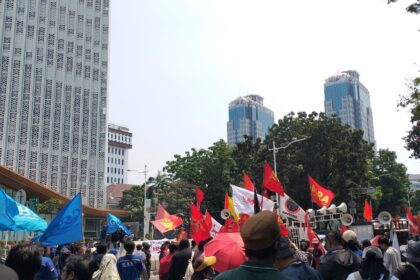 Momen Hari Tani Nasional ke-65, GSBI, GMNI, hingga GPL gelar aksi demo di kawasan Monas