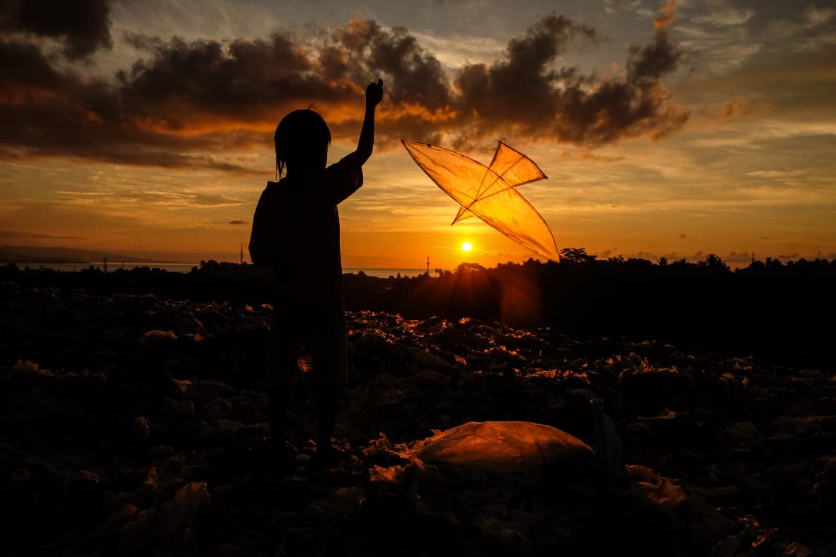 Senja di ambang pilu: Nestapa dari bukit sampah