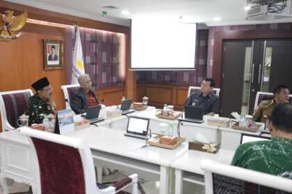 Rakor di Kemensos, Victor Mailangkay: Negara harus hadir memuliakan wong cilik