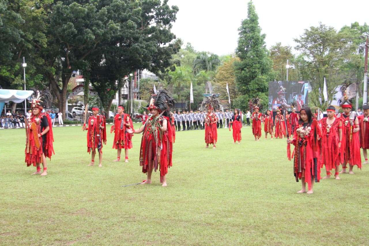 Tarian dari 3 etnis semarakkan peringatan HUT ke-61 Sulut
