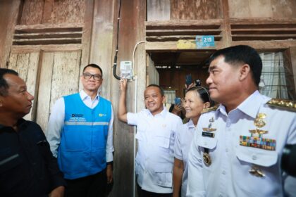 112 keluarga prasejahtera di Minahasa nikmati listrik gratis dari Kementerian ESDM dan PLN