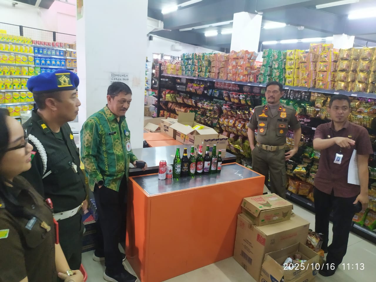 Toko milik anggota DPRD didapati jual miras tanpa izin di Kotamobagu 8 kotamobagu