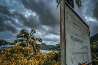 Siaga bencana ganda, Pemkab Sitaro keluarkan peringatan dini Gunung Karangetang dan cuaca ekstrim