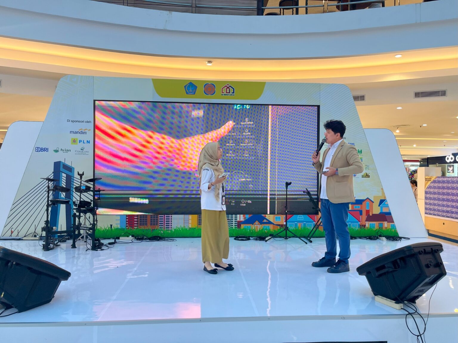 PLN perkenalkan inovasi digital dalam REI Expo XX 2025