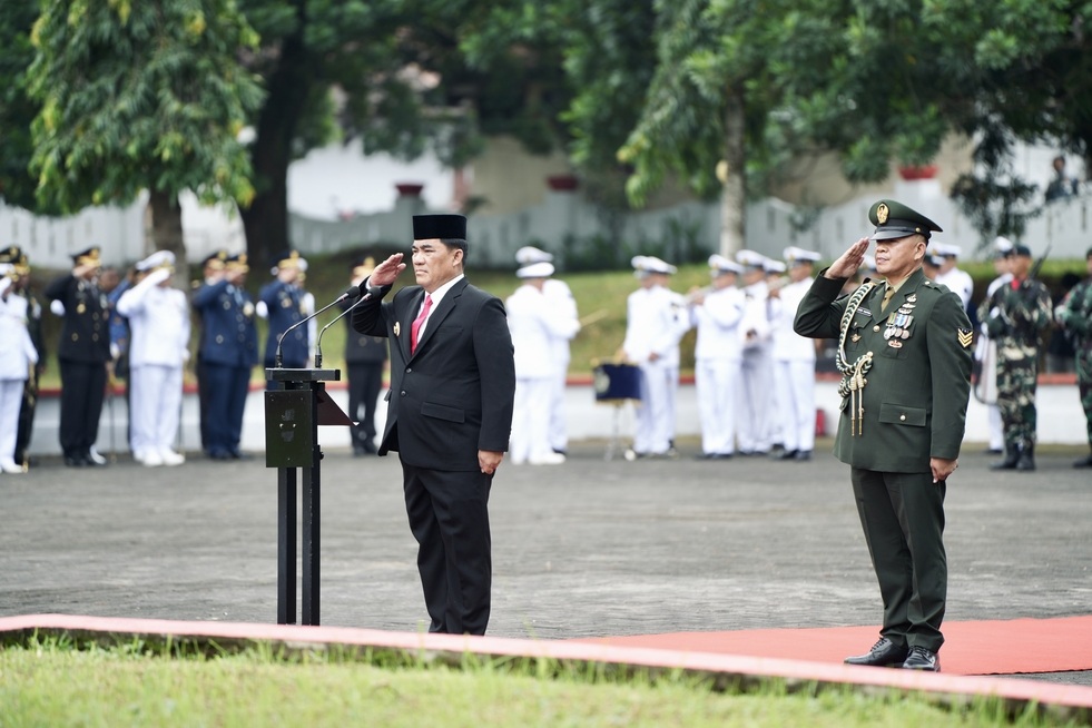 Peringati Hari Pahlawan, Gubernur Sulut tabur bunga di TMP Kairagi Manado