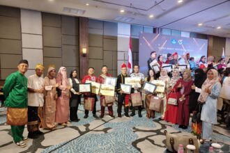 Bolsel berjaya di kancah pendidikan Sulut, Disdikbud teken PKS, guru-guru raih penghargaan bergengsi