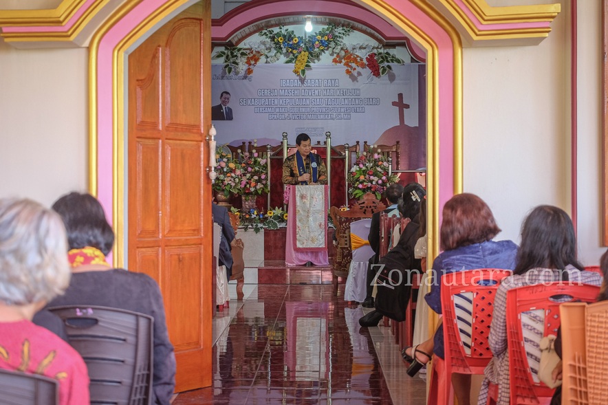 FOTO: Kehadiran Wagub Sulut di ibadah Sabat Pertemuan GMAHK se-Sitaro