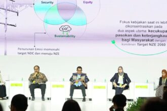 Kolaborasi pemerintah, PLN juga masyarakat perkuat program terangi desa terpencil