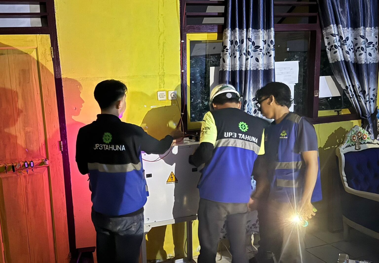 Supersun PLN buka akses pendidikan digital untuk siswa SMP Satap Beeng Laut