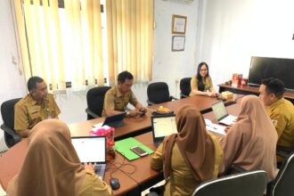 Pemkot Kotamobagu perkuat tata kelola data lewat penyusunan Buku Ringkasan Metadata 2025
