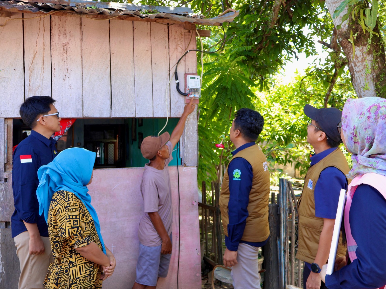 PLN UID Suluttenggo sambung listrik gratis untuk 165 keluarga pra-sejahtera di HLN ke-80