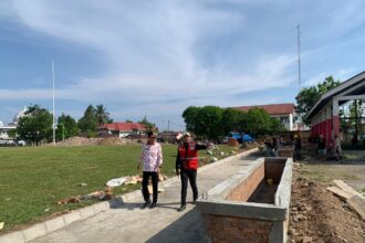 Tinjau langsung proyek, Iskandar Kamaru: Alun-alun akan jadi wajah baru Bolsel