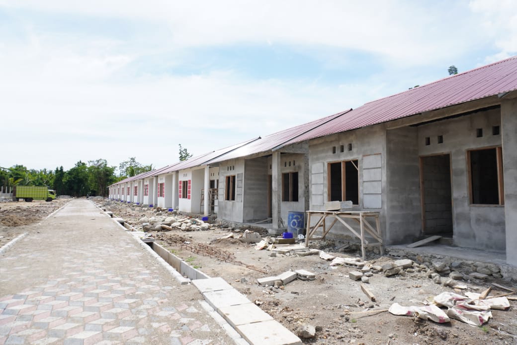 Tinjau rumah bantuan di Motandoi, Iskandar Kamaru peringatkan kontraktor: Jangan asal jadi 10 Tinjau rumah bantuan di Motandoi, Iskandar Kamaru peringatkan kontraktor: Jangan asal jadi