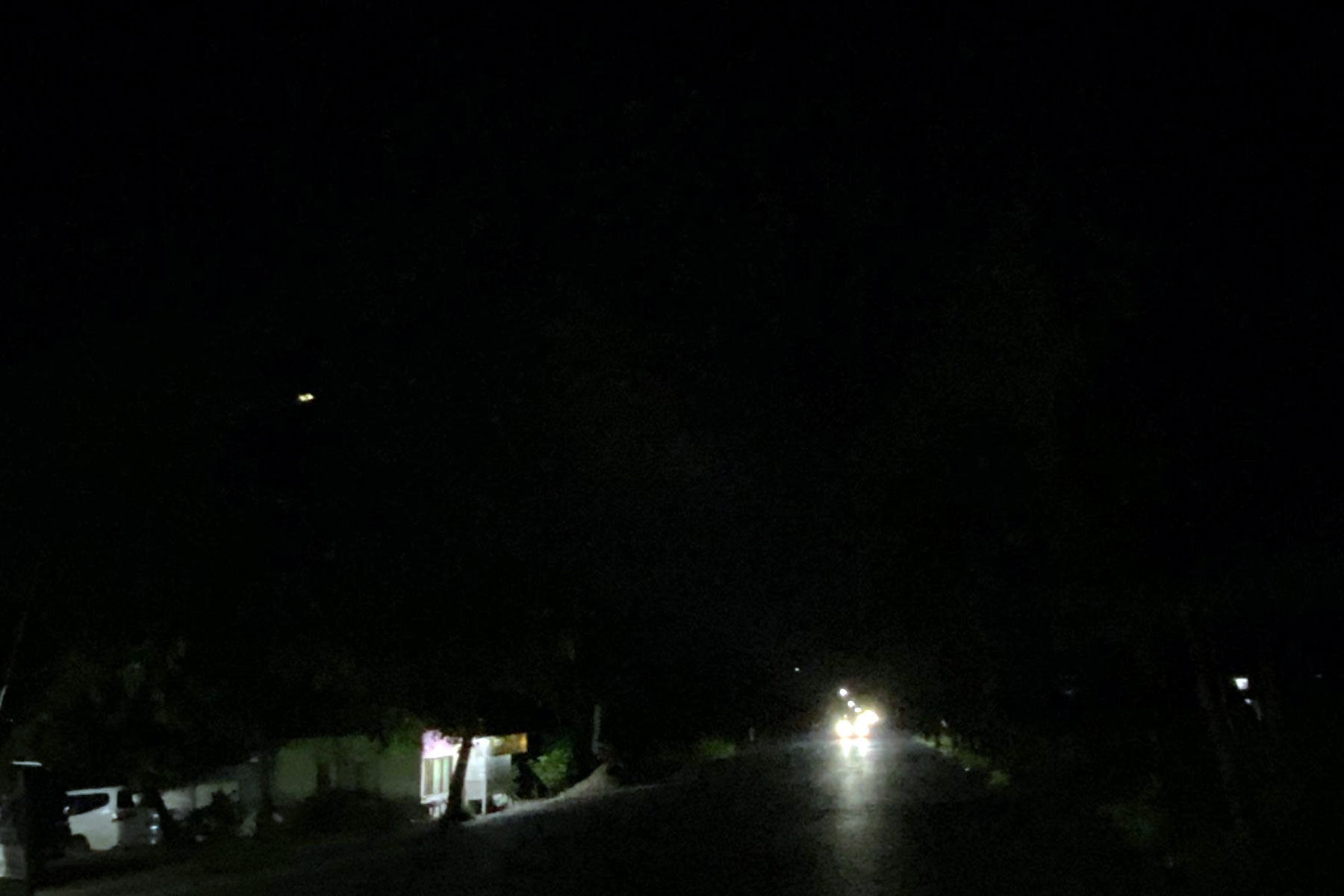 Ketika PJU tak menerangi semua warga 10 pju