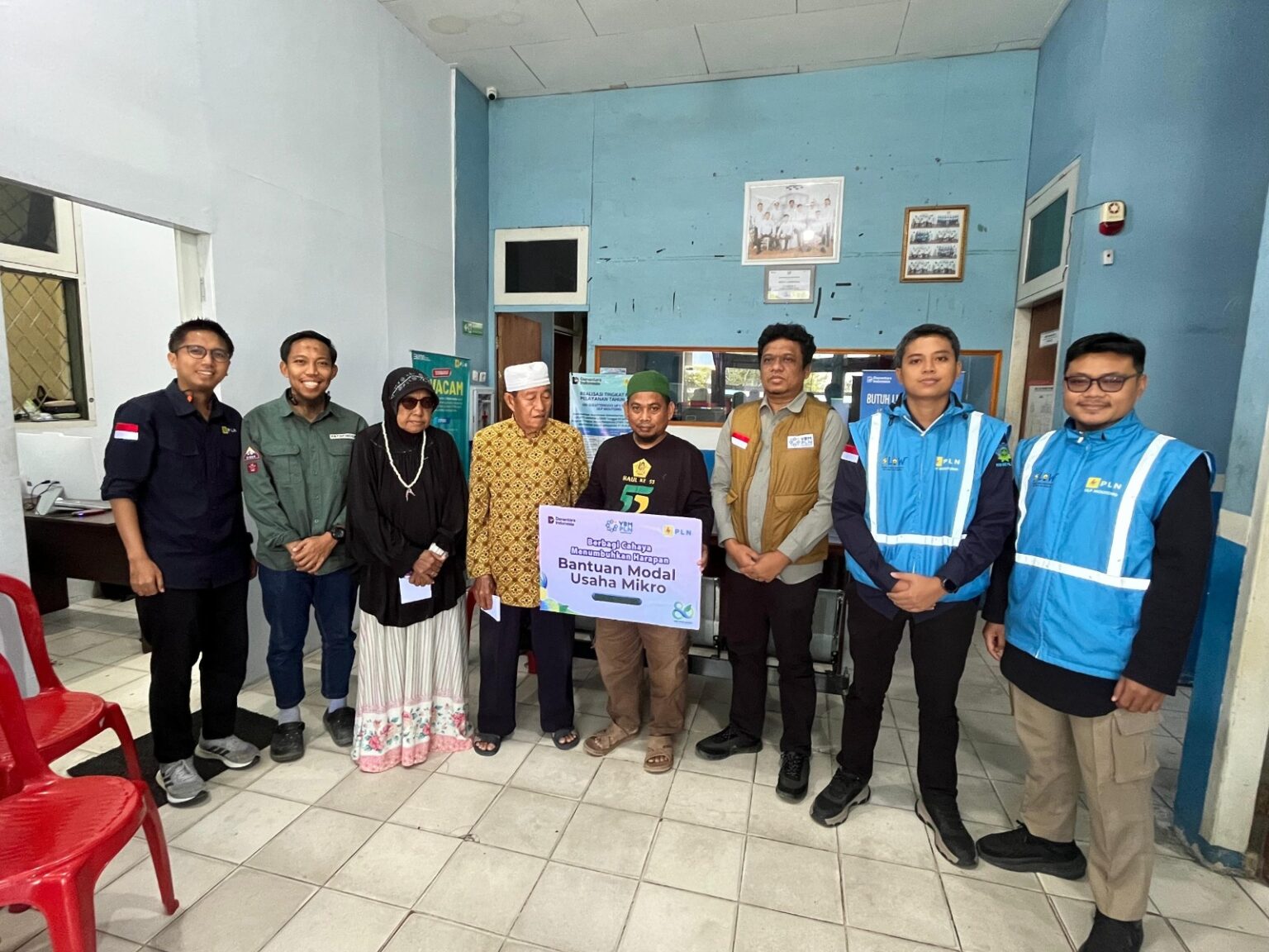 YBM PLN UP3 Tolitoli berikan bantuan usaha produktif untuk warga di Moutong