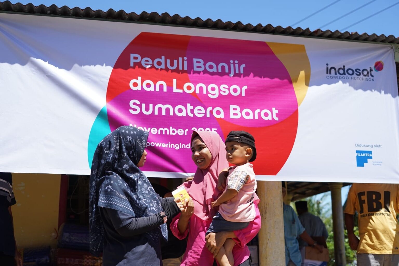 Indosat percepat pemulihan jaringan dan salurkan bantuan untuk korban banjir-longsor di Sumatera