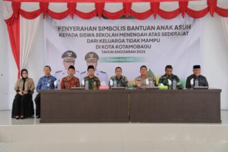 Wali Kota Kotamobagu serahkan bantuan anak asuh dan hibah uang untuk rumah ibadah