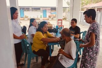 Tim Kesehatan Gabungan siaga di lokasi pengungsian banjir bandang Pulau Siau
