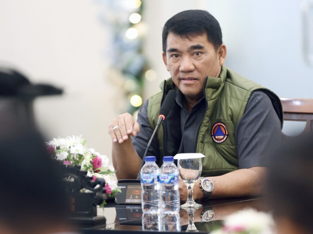 Yulius Selvanus pimpin rapat darurat penanganan banjir bandang pulau Siau, bantuan pusat segera tiba