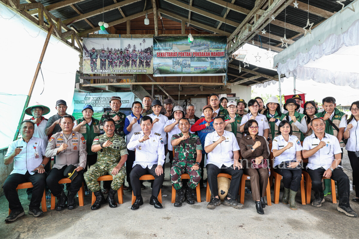 FOTO: Wagub Sulut pimpin panen raya dukung swasembada pangan nasional